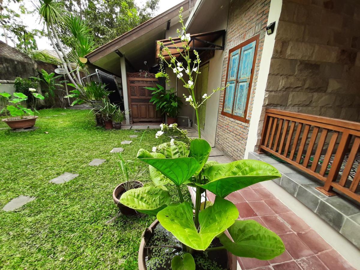 Rumah566 Yogyakarta Exterior photo